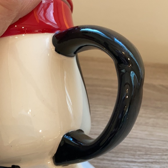 Pfaltzgraff collectibles penguin skate covered mug NWOT - Picture 8 of 16